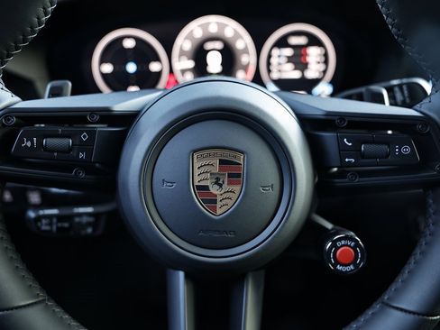 Certified 2025 Porsche 911 Carrera GTS image 35