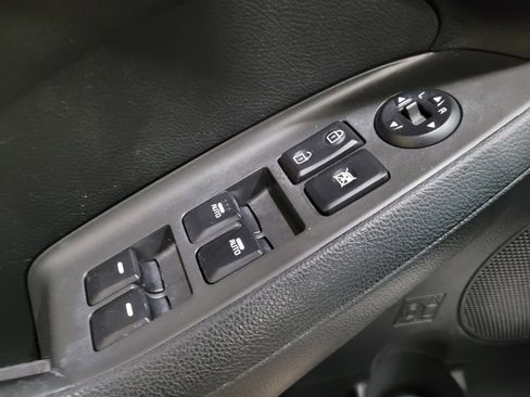 Used 2017 Kia Forte LX image 27