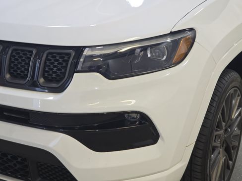 Used 2023 Jeep Compass High Altitude AWD/4WD image 29
