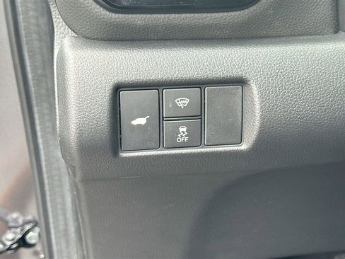 Used 2025 Honda Pilot Black Edition image 10