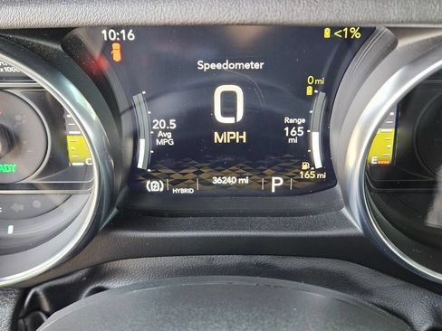 Used 2023 Jeep Wrangler Unlimited Sahara AWD/4WD image 30