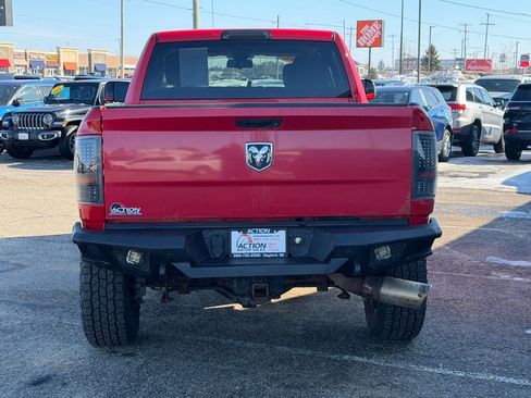 Used 2016 RAM 2500 Tradesman w/ Chrome Appearance Group AWD/4WD image 4