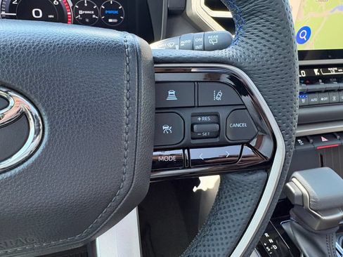Used 2026 Toyota Sequoia Platinum AWD/4WD image 27