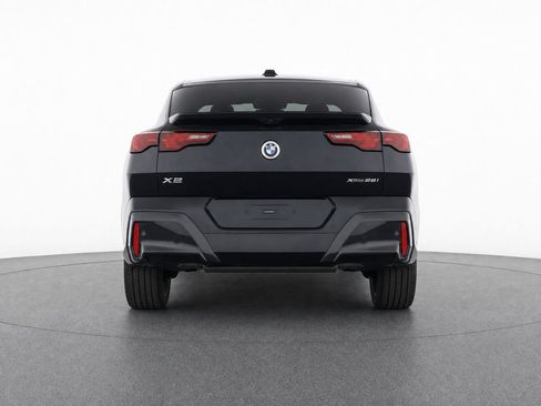 Used 2026 BMW X2 xDrive28i AWD/4WD image 4