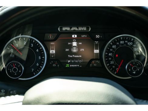 Used 2022 RAM 1500 Laramie image 19