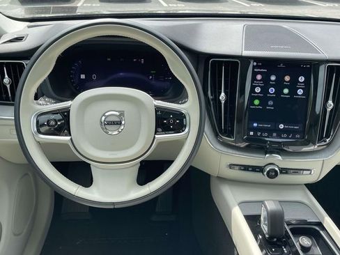 Used 2024 Volvo XC60 T8 Plus w/ Climate Package AWD/4WD image 31