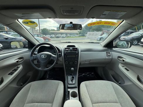 Used 2012 Toyota Corolla L FWD image 24