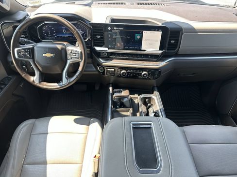 Used 2022 Chevrolet Silverado 1500 LTZ w/ LTZ Convenience Package II AWD/4WD image 18