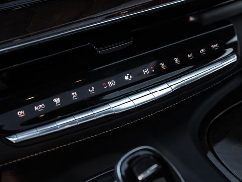 Used 2022 Cadillac Escalade Sport Platinum image 42