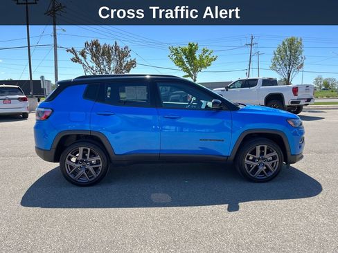 Used 2026 Jeep Compass Limited AWD/4WD image 8