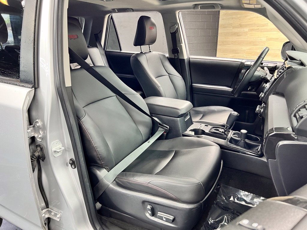 Used 2021 Toyota 4Runner TRD Off-Road Premium w/ Moonroof Package AWD/4WD image 8
