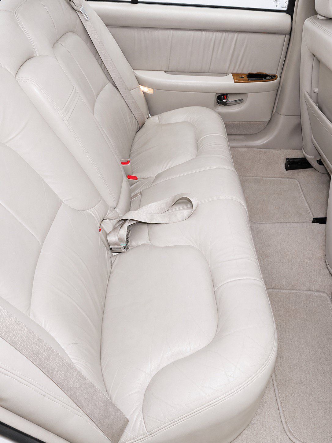 Used 2002 Buick Park Avenue FWD image 7