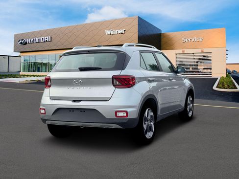 New 2026 Hyundai Venue SEL FWD image 7