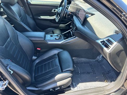 Used 2025 BMW 330i Sedan w/ M Sport Package RWD image 40