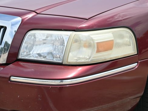 Used 2009 Mercury Grand Marquis LS RWD image 26