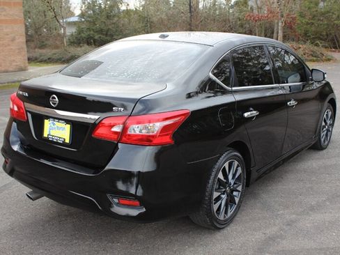 Used 2019 Nissan Sentra SR image 4