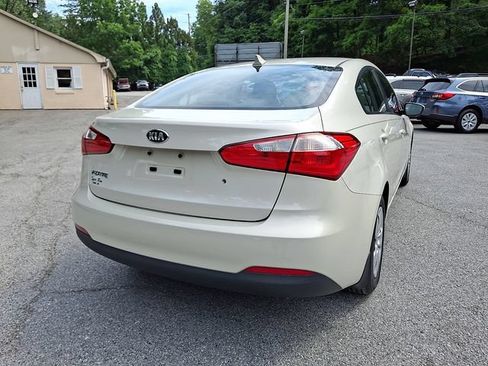 Used 2015 Kia Forte LX FWD image 11