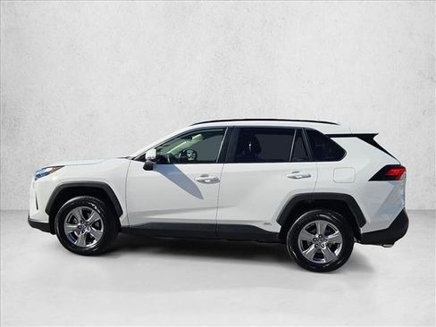 Used 2025 Toyota RAV4 XLE image 9