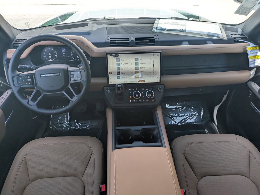 New 2026 Land Rover Defender 130 X-Dynamic SE AWD/4WD image 16