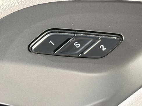 Used 2022 Chrysler Pacifica Touring-L FWD image 21