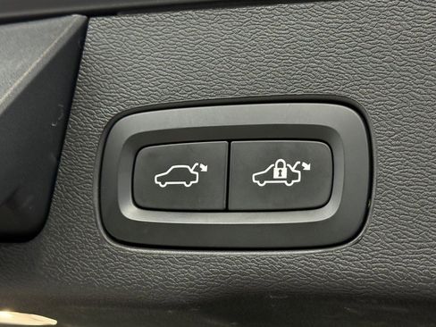 Used 2021 Volvo XC60 T6 Inscription image 7