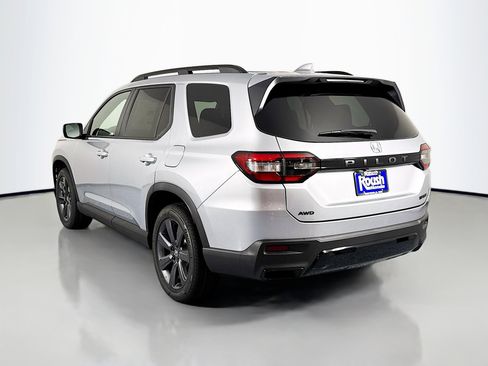 New 2026 Honda Pilot Sport image 7