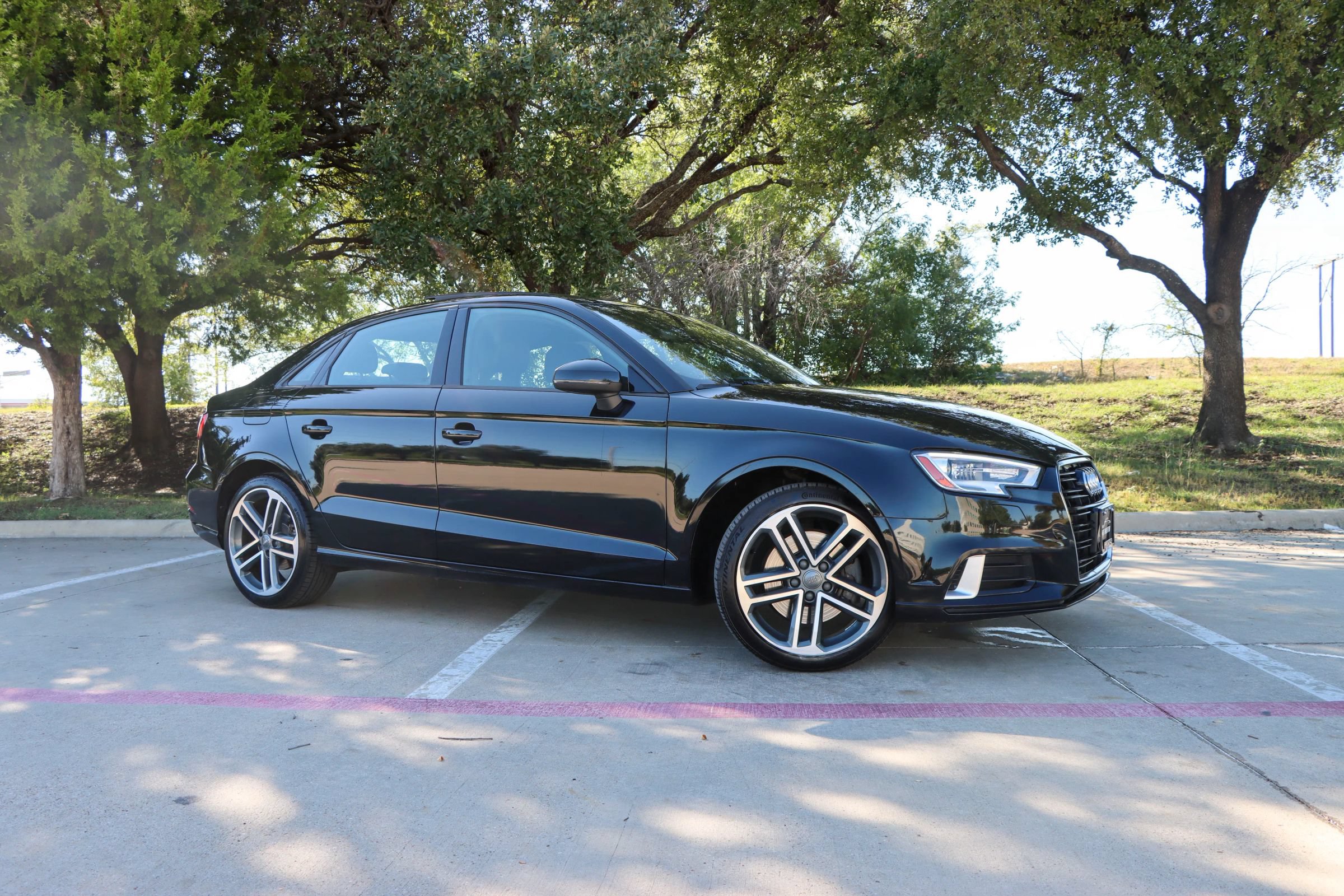 Used 2018 Audi A3 2.0T Premium w/ Convenience Package FWD image 1