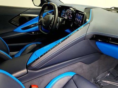 Used 2023 Chevrolet Corvette Stingray Premium Cpe w/ Z51 Performance Package RWD image 39