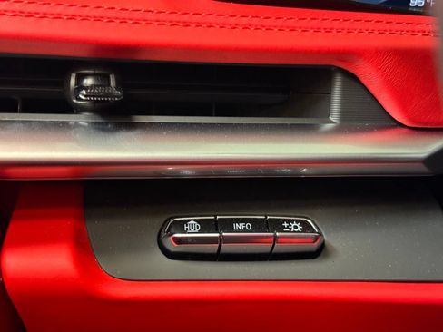 Used 2023 Chevrolet Corvette Stingray Premium Cpe w/ Z51 Performance Package RWD image 31