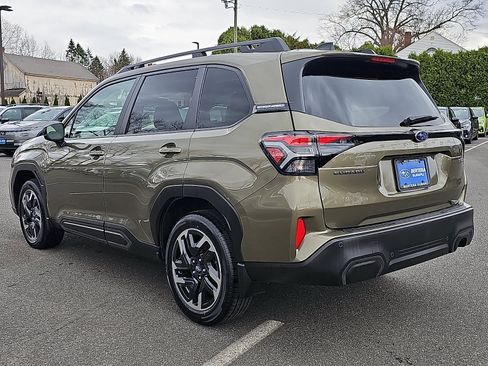 Certified 2025 Subaru Forester Limited image 4