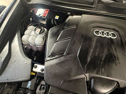 Used 2022 Audi Q8 Prestige w/ Prestige Package AWD/4WD image 25