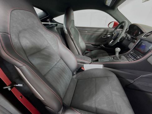 Used 2025 Porsche 718 Cayman GTS image 26