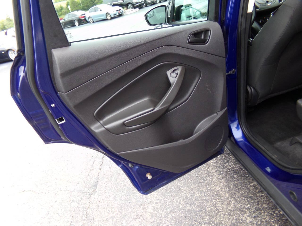 Used 2015 Ford Escape S FWD image 17
