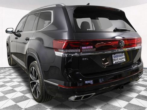 Used 2024 Volkswagen Atlas SEL Premium R-Line image 22