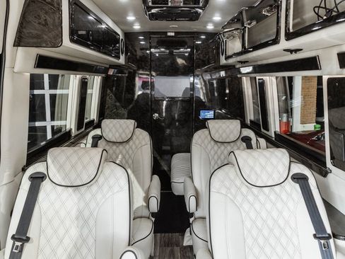 Used 2022 Mercedes-Benz Sprinter 3500 image 32