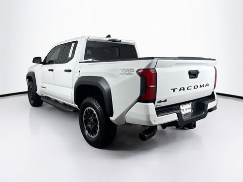 Used 2024 Toyota Tacoma TRD Off-Road image 2
