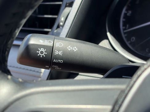 Used 2023 Toyota Camry SE FWD image 17