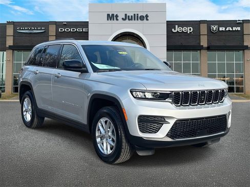New 2025 Jeep Grand Cherokee Laredo w/ Luxury Tech Group I image 1