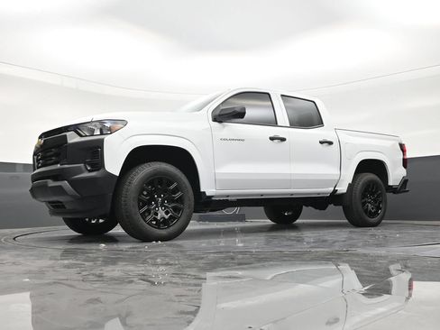 Used 2026 Chevrolet Colorado W/T w/ WT Custom Package RWD image 21