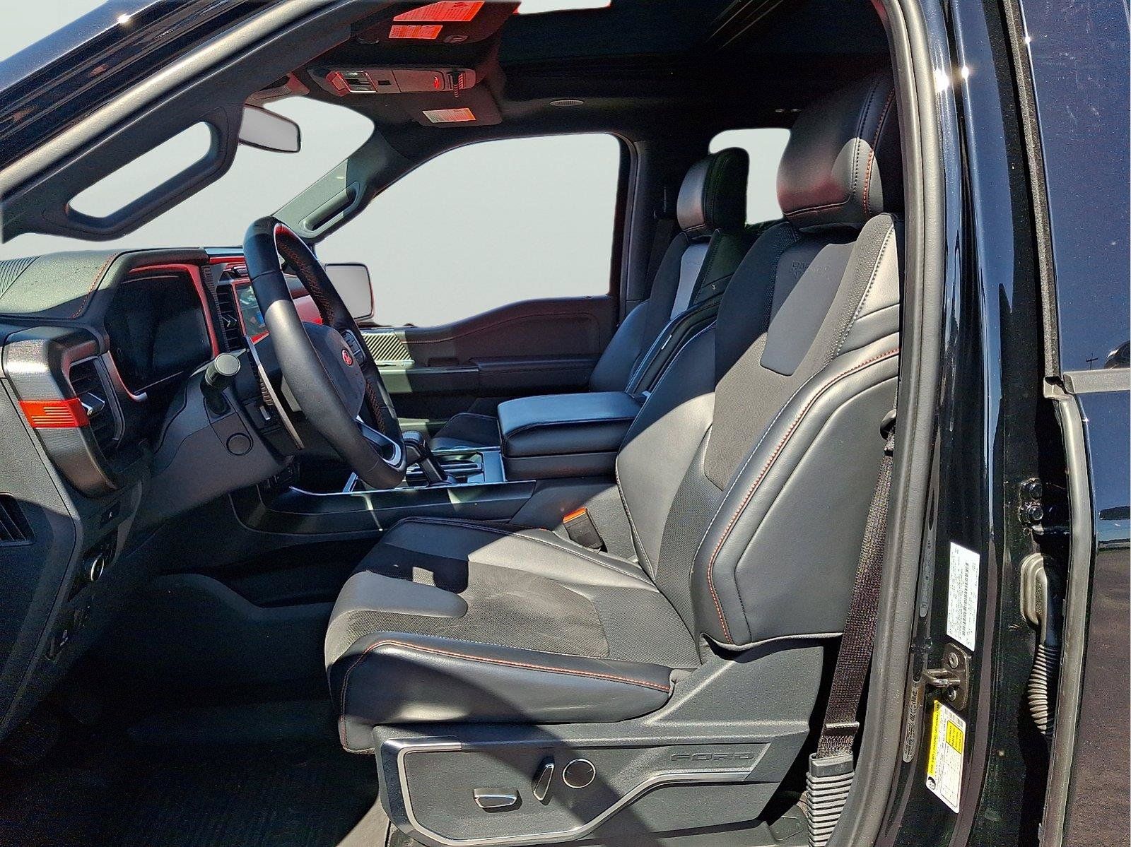 Used 2025 Ford F150 Raptor AWD/4WD image 11