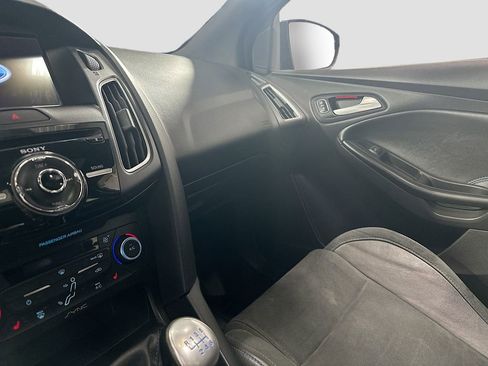 Used 2016 Ford Focus RS image 26