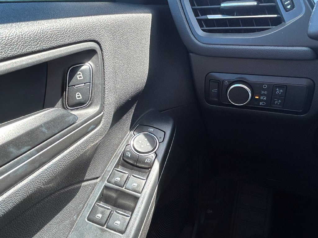 Used 2024 Ford Escape Active AWD/4WD image 20
