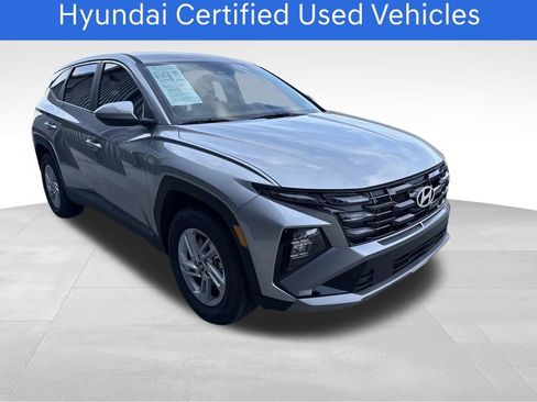 Certified 2026 Hyundai Tucson SE image 3