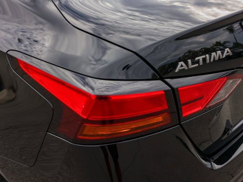Used 2025 Nissan Altima 2.5 S image 7