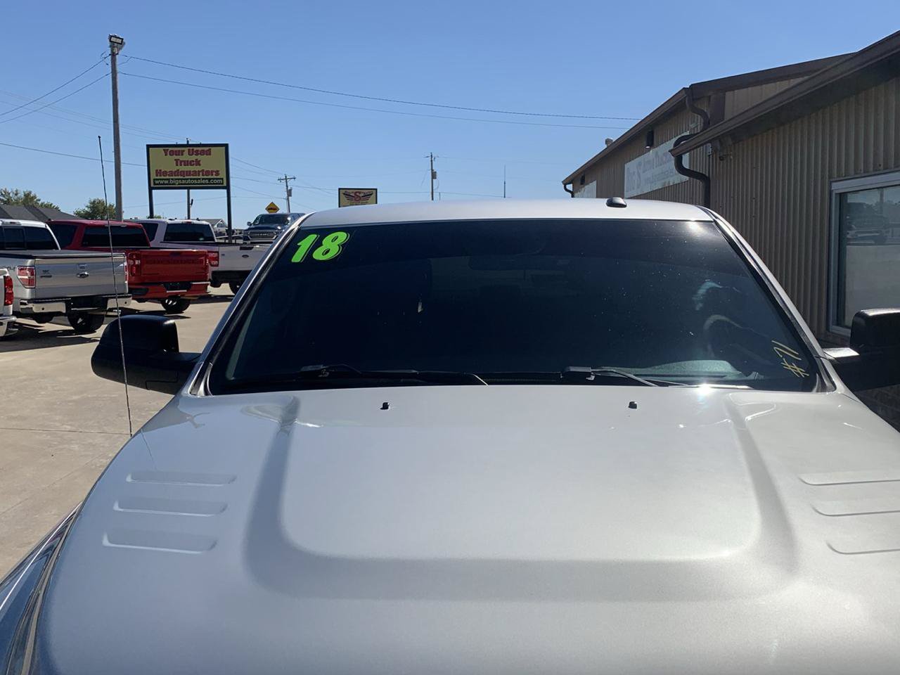 Used 2018 RAM 2500 Tradesman w/ Chrome Appearance Group AWD/4WD image 8