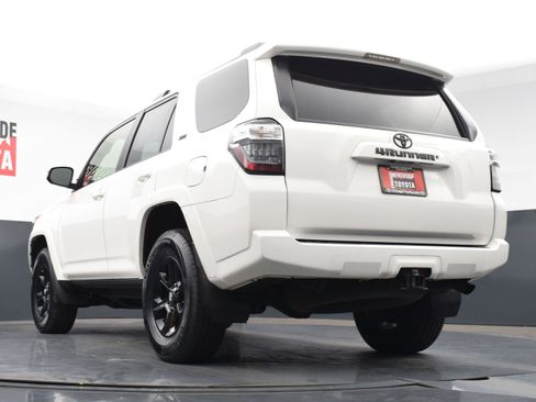 Used 2019 Toyota 4Runner SR5 Premium image 33