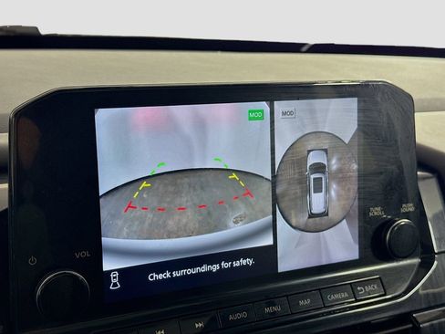 Used 2023 Nissan Pathfinder Platinum image 44