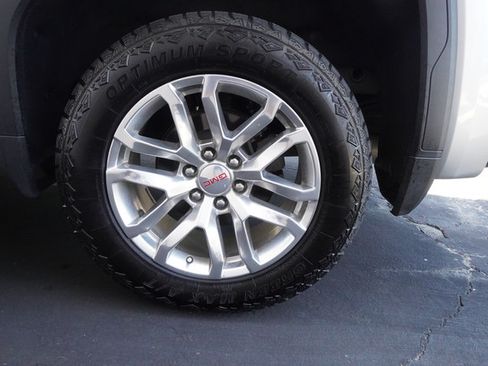 Used 2022 GMC Sierra 1500 SLT w/ SLT Premium Plus Package AWD/4WD image 36