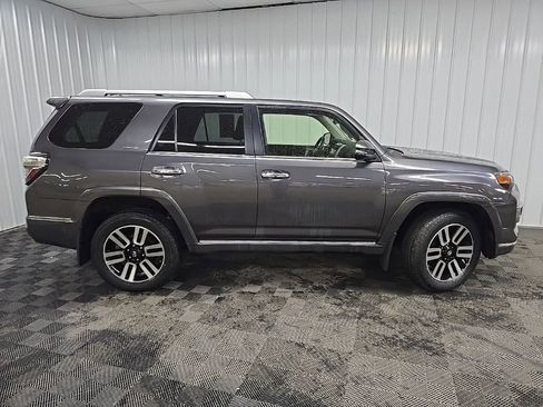 Used 2021 Toyota 4Runner Limited AWD/4WD image 2