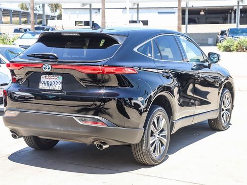 Certified 2023 Toyota Venza LE AWD/4WD image 6